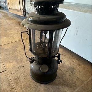 1967 Coleman military vintage lantern 252 early model ignition confirmed l89